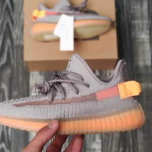 Кроссовки женские Adidas Yeezy Boost 350