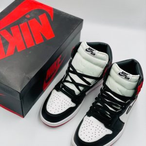 Кроссовки мужские Nike Air Jordan 1