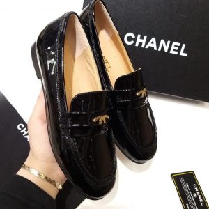Лоферы женские Chanel Black Patent Leather