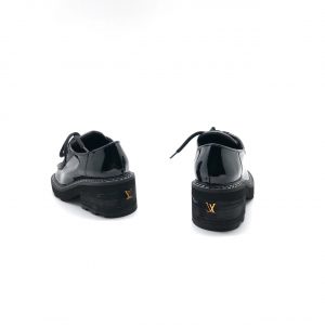 Лоферы женские Louis Vuitton BEAUBOURG Black Patent Leather