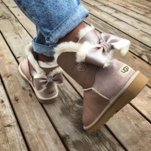 Угги UGG Mini Classic с бантом