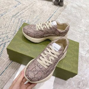 Кроссовки женские Gucci GG Rhyton Low Top Sneakers