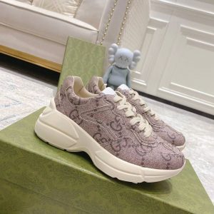 Кроссовки женские Gucci GG Rhyton Low Top Sneakers