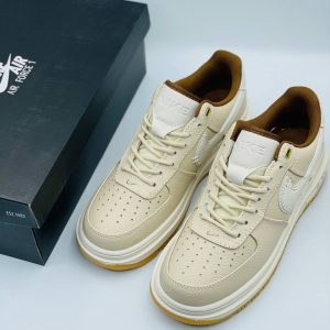 Кроссовки Nike Air Force 1 Luxe «Pecan»