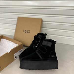 Ботинки UGG