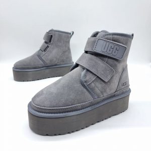 Ботинки UGG