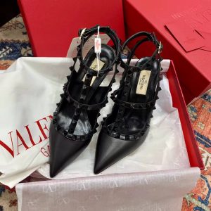 Туфли женские VALENTINO GARAVANI Rockstud