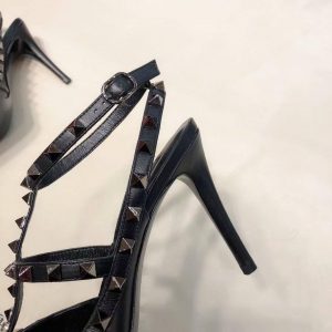 Туфли женские VALENTINO GARAVANI Rockstud