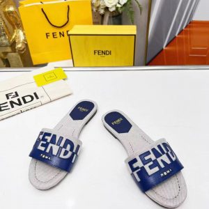 Шлёпанцы женские Fendi