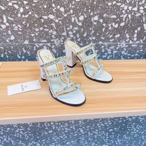 Сандалии женские Valentino Rockstud