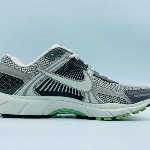 Кроссовки Nike Zoom Vomero 5