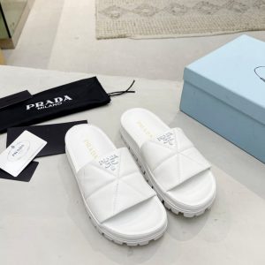 Шлепанцы Prada