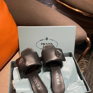 Босоножки Prada