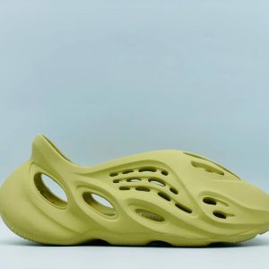 Шлепанцы Adidas Yeezy Foam Runner