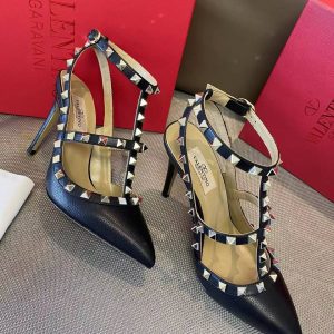 Туфли женские Valentino Garavani Rockstud