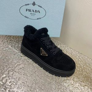 Ботинки зимние Prada