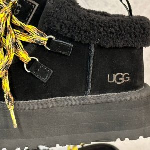 Ботинки UGG
