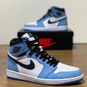 Кроссовки Nike AIR Jordan 1 Retro High GS 