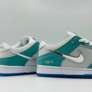 Кроссовки Nike SB Dunk Low 