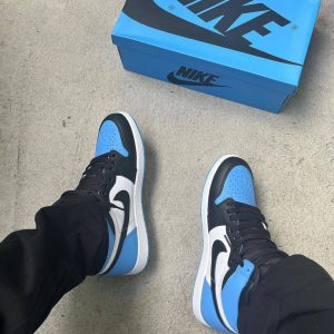 Кроссовки Nike Air Jordan 1 High University Blue