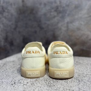 Кроссовки Prada