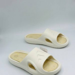 Шлепанцы Adidas Yeezy Slide