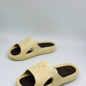 Шлепанцы Adidas Yeezy Slide